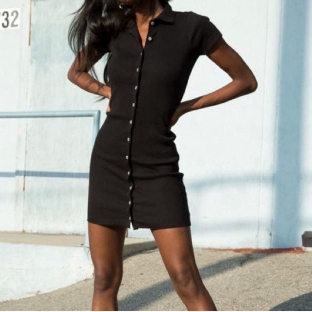 BRANDY MELVILLE - BLACK MINI DRESS